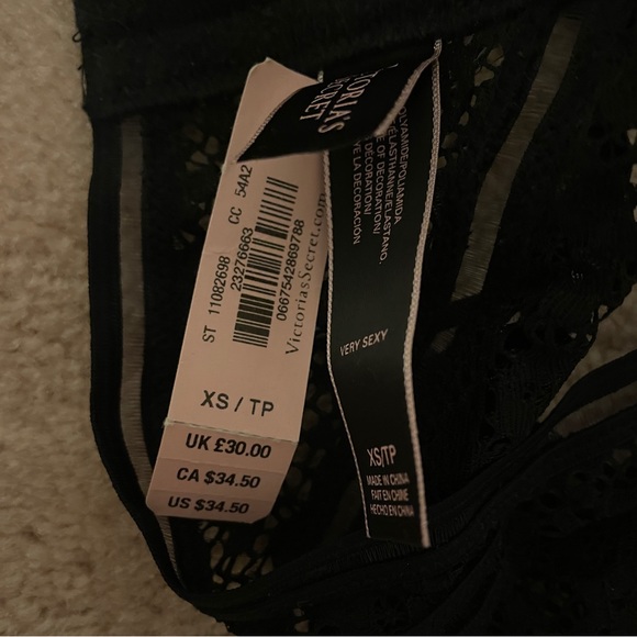 NWT Victoria’s Secret Black Lace Sexy Bra (XS) - Picture 3 of 4